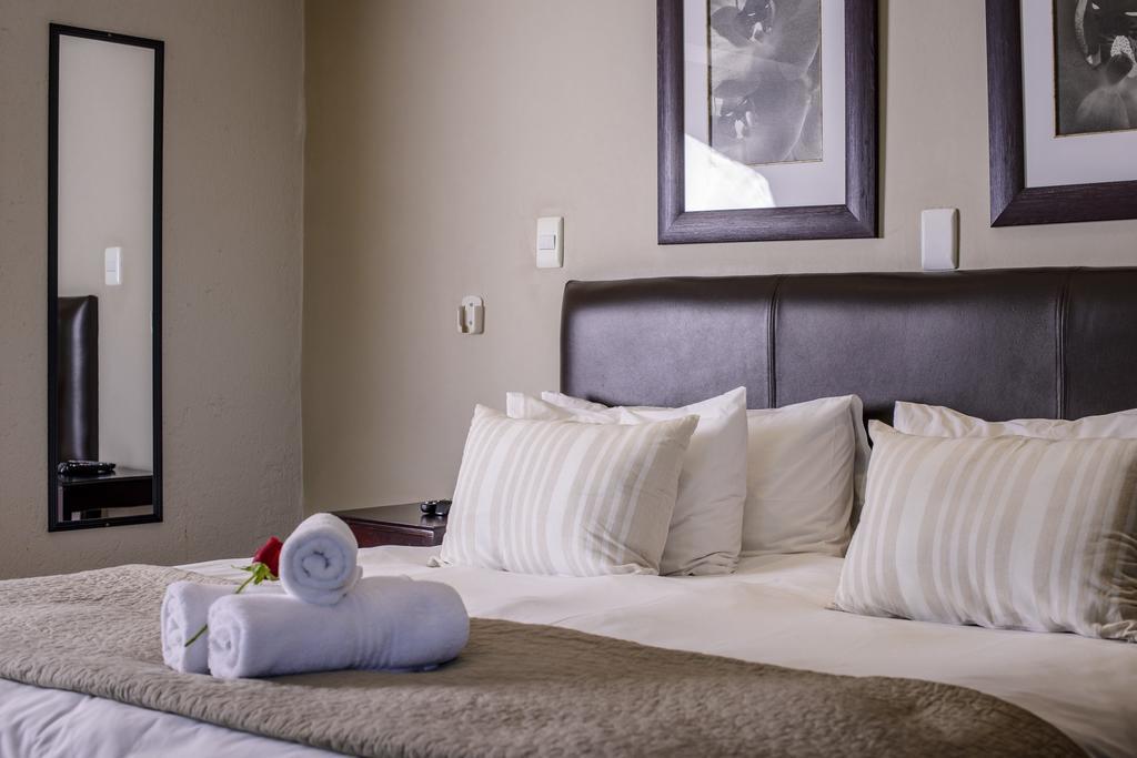 Zebrina Guest House Mbombela Екстер'єр фото